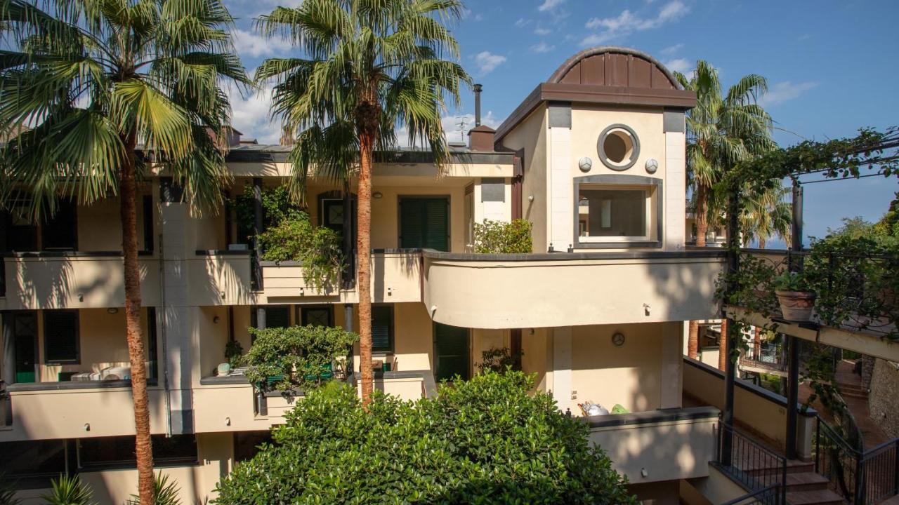 Beautiful Apartment In The Centre Of Taormina Eksteriør billede