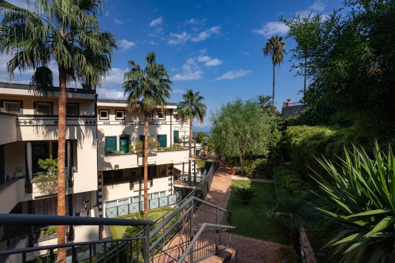 Beautiful Apartment In The Centre Of Taormina Eksteriør billede