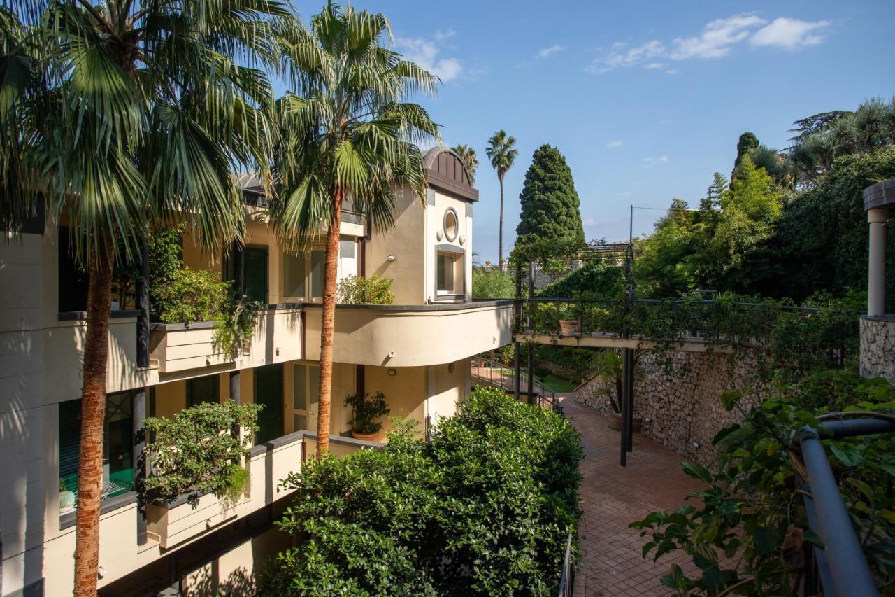 Beautiful Apartment In The Centre Of Taormina Eksteriør billede