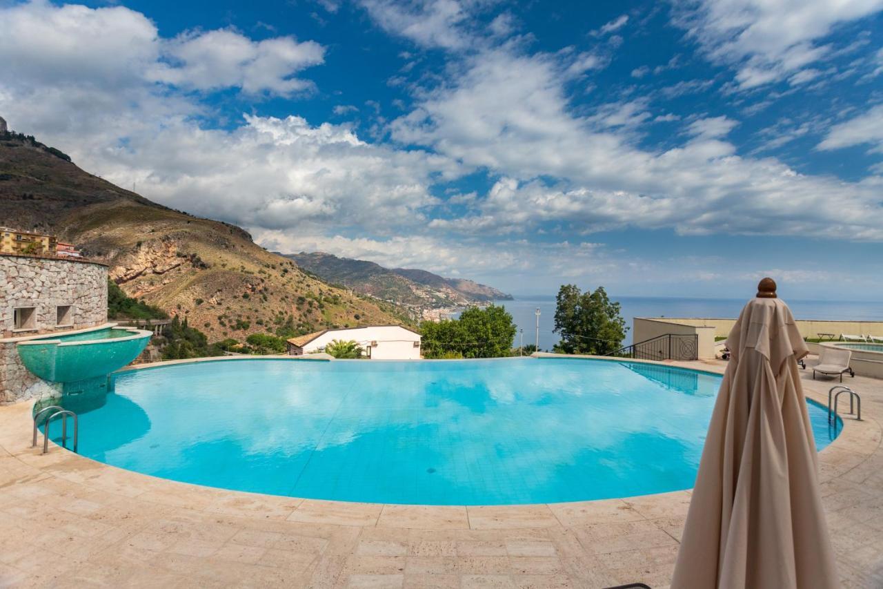 Beautiful Apartment In The Centre Of Taormina Eksteriør billede