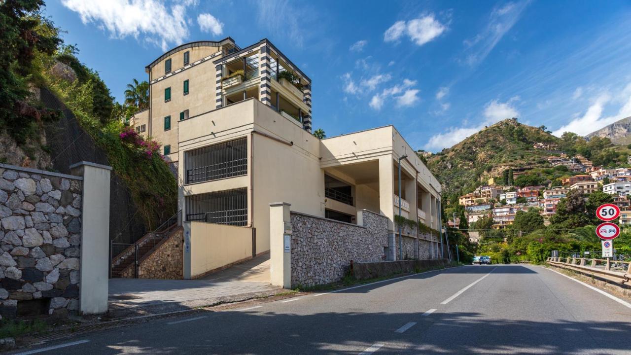 Beautiful Apartment In The Centre Of Taormina Eksteriør billede
